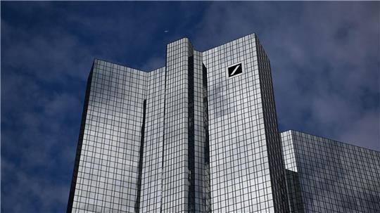 Deutschlands größte Bank hat ein starkes erstes Halbjahr hinter sich.