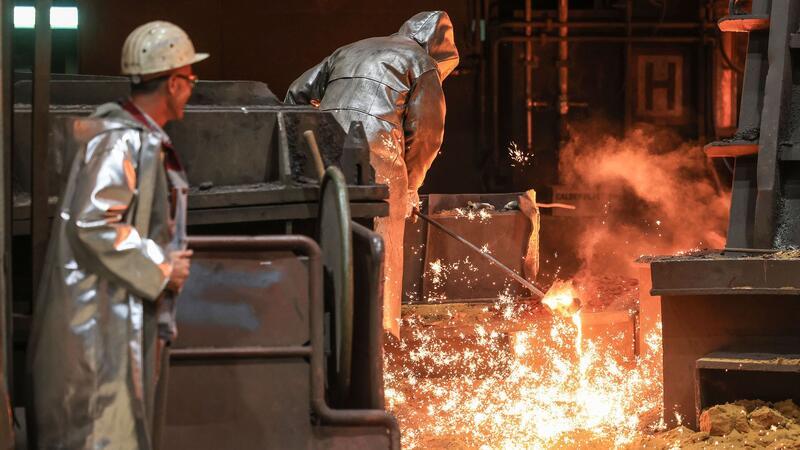 Deutschlands größter Stahlerzeuger Thyssenkrupp Steel steht vor einem Umbau.
