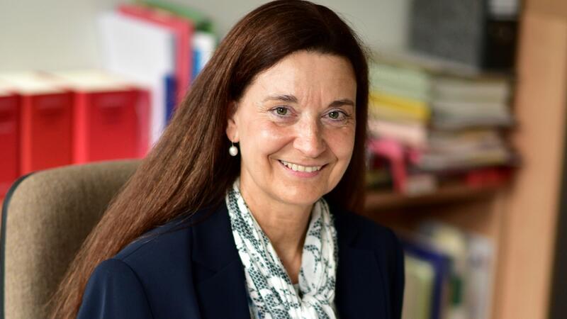Dezernentin Sabine Brodersen ist für die Ausländerbehörde zuständig: Zu ihren Aufgabengebieten gehören außerdem Recht, Ordnung, Straßenverkehr, Veterinärwesen und Lebensmittelüberwachung.