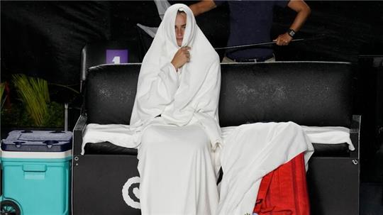 Dick eingepackt: Aryna Sabalenka in Cancun.