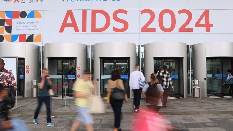 UNAIDS: Weltweiter Kampf gegen Aids und HIV am Scheideweg Die 25. Welt-Aids-Konferenz ist am Montag in München gestartet.