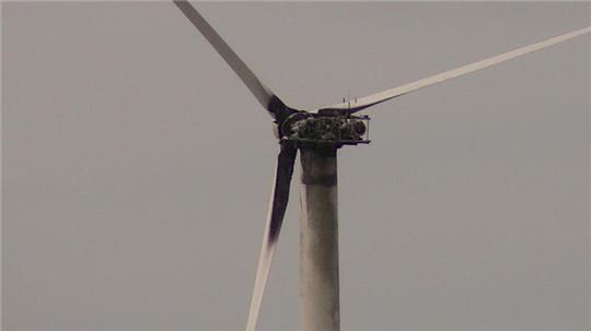 Die 26 Jahre alte Windturbine vom Typ Vesta V44 hatte in der Nacht zu Mittwoch Feuer gefangen.