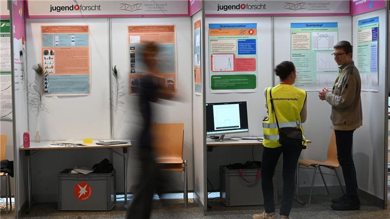 Künstliche Intelligenz bei „Jugend forscht“ im Fokus Die 60. Ausgabe des Bundeswettbewerbs von „Jugend forscht“ zieht Jungforscher aus ganz Deutschland nach Hamburg.