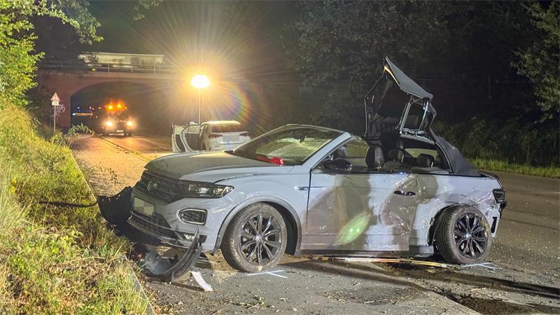 Die 61-jährige Frau war in einem VW Cabrio unterwegs.
