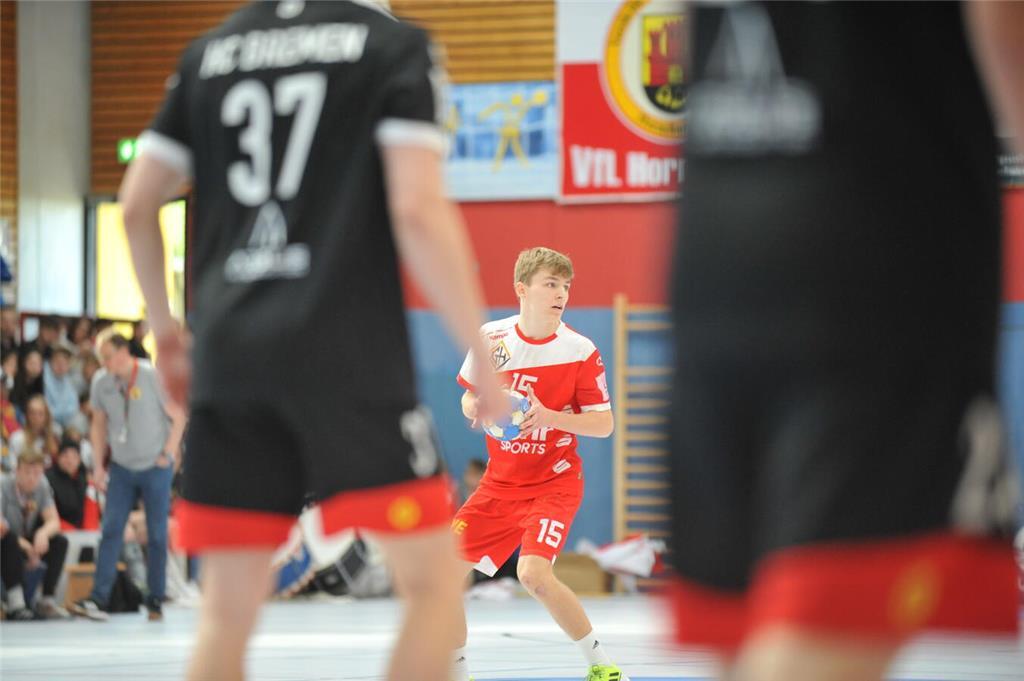 Die A-Jugend des VfL Horneburg feiert die Meisterschaft in der 2. Bundesliga Nor...