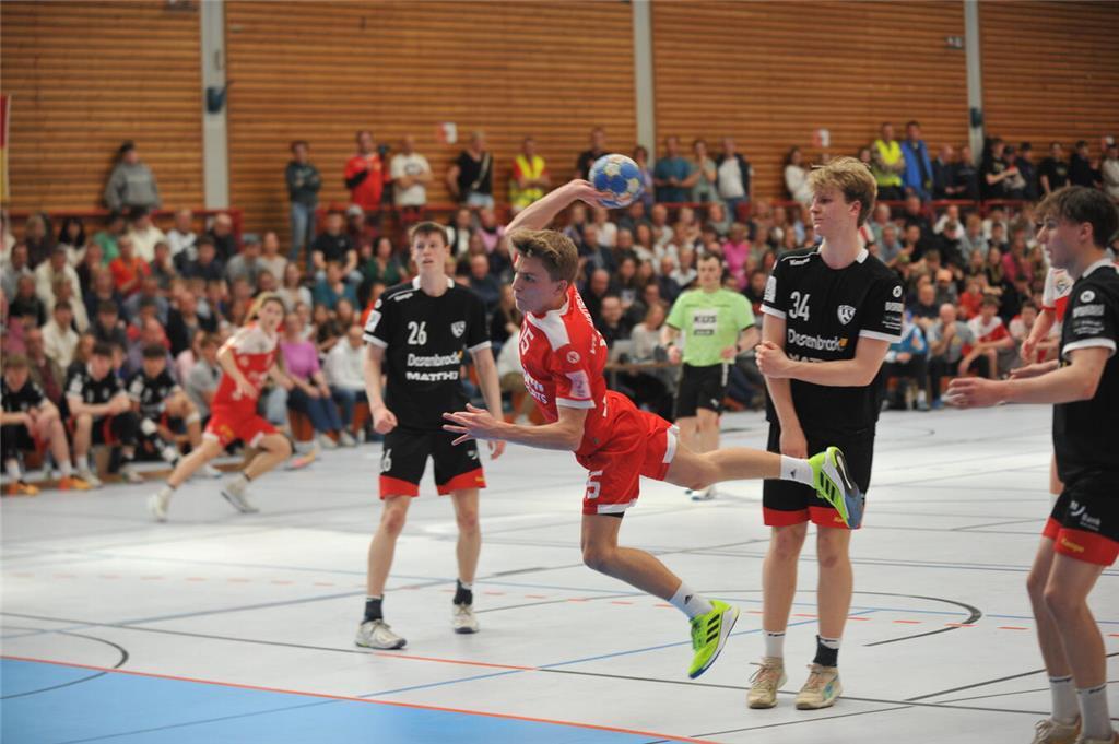 Die A-Jugend des VfL Horneburg feiert die Meisterschaft in der 2. Bundesliga Nor...