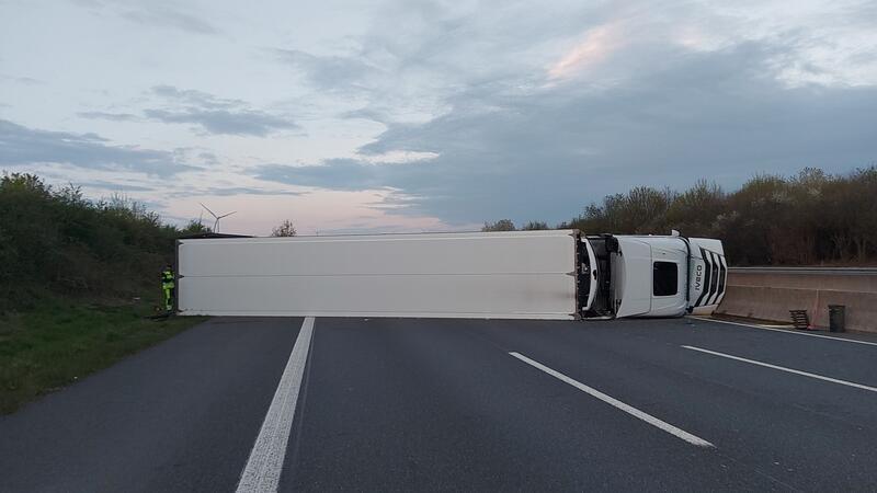 Die A7 bei Seesen ist in Richtung Hannover nach einem Unfall gesperrt. (Symbolbild)