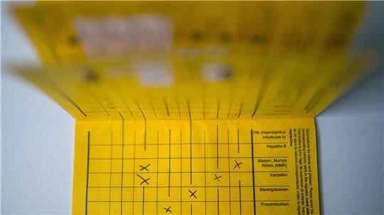 Die AOK NordWest empfiehlt eine Schluckimpfung für Säuglinge gegen das Rotavirus. (Symbolbild)