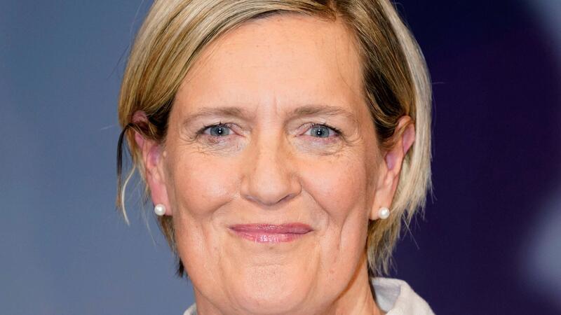 Die ARD-Moskau-Korrespondentin Ina  wird vom „Medium Magazin“ als „Journalistin des Jahres“ ausgezeichnet.