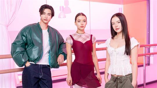 Die ARD-Serie „Between The Beats“ startet am Donnerstag (25.6.): Hier die Mitwirkenden Alexander Schmidt (spielt Daniel), Gio Yoo (spielt Sara) und Lisa Junick (spielt Isa).