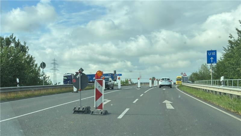 Die Abfahrt an der A26-Anschlussstelle Jork in Richtung Stade abzufahren ist seit Montag gesperrt.