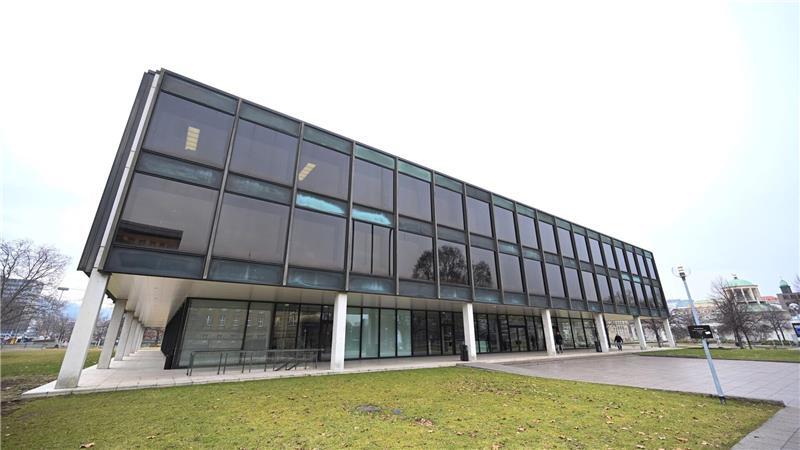 Das muss man zur Landtagswahl in Baden-Württemberg wissen Die Abgeordneten im Stuttgarter Parlament vertreten die gut elf Millionen Baden-Württembergerinnen und Baden-Württemberger und beschließen Gesetze.