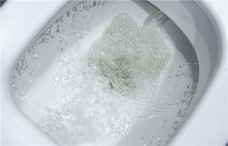 Abwasser: Verbraucher zahlen mehr Gebühren Die Abwasserentsorgung durch den Kommunalen Betrieb Himmelpforten wird teurer. Foto: dpa