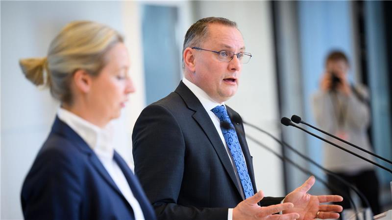 AfD wirft Abgeordneten raus – Fraktionsvize darf bleiben Die AfD-Fraktionsspitze um Alice Weidel und Tino Chrupalla hatte einen Ausschluss Wenzels beantragt.