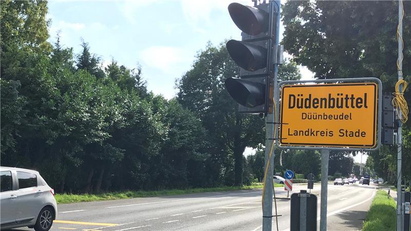 B73 wird saniert: Bäckerei und Werkstatt fürchten sechsstellige Verluste Die Ampelschaltung ist für die Arbeiten an der Ortsdurchfahrt von Düdenbüttel bereits vorbereitet.