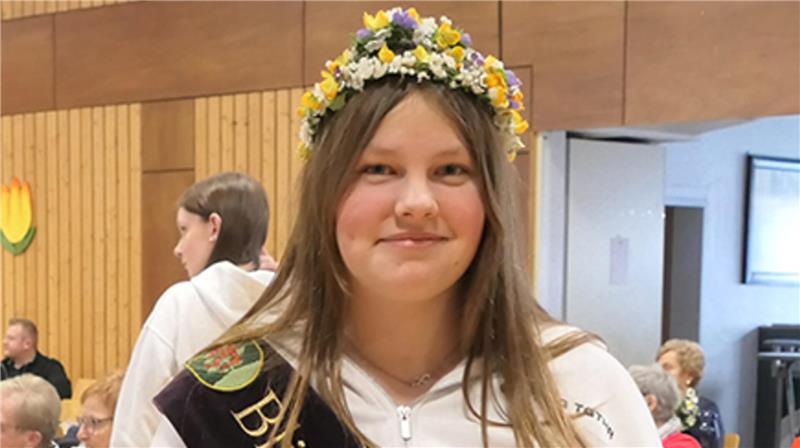 Die Amtszeit von Blütenkönigin Stella Brandt endet am Samstag, in Dornbusch wird die neue proklamiert.