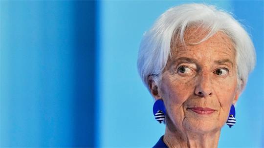 Die Amtszeit von EZB-Präsidentin Lagarde läuft bis Oktober 2027. (Archivbild)