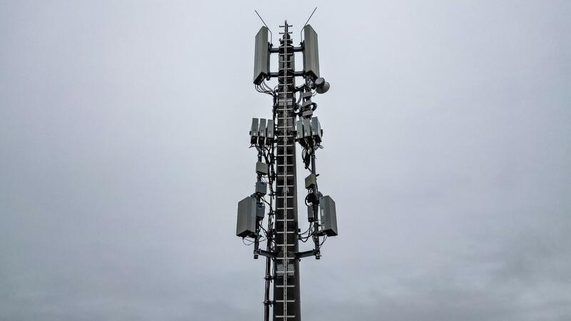 Die Anbieter Vodafone und Telekom aktivierten ihre Netze im Mobilfunkstandard der 5. Generation (5G) bereits 2019, O2 folgte 2020.