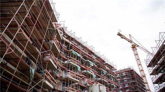 Die Anfangsmieten für geförderte Neubauwohnungen, die im kommenden Jahr bewilligt werden, steigen deutlich. (Archiv-Bild)