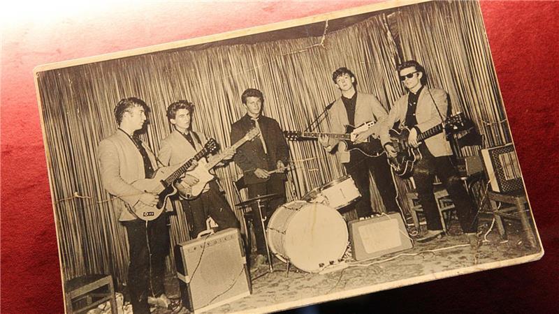 Die Anfangstage der Beatles in Hamburg werden in einer neuen Serie verfilmt. (Archivbild)