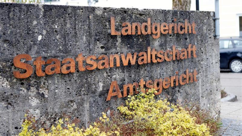 Die Angeklagte ist inzwischen vom Dienst suspendiert. 