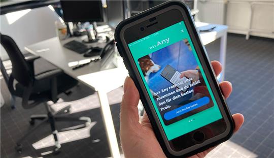 Die Any-App des Hamburger Verkehrsverbunds (HVV) ist ab sofort verfügbar. Foto: Vonderbank