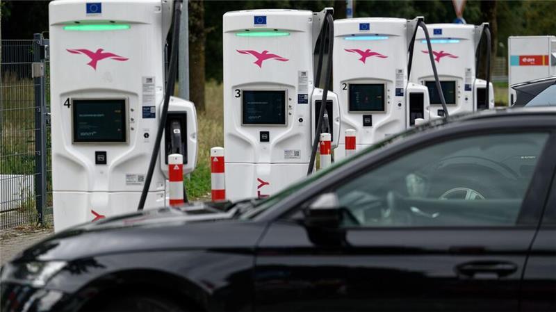 Die Anzahl der Ladepunkte steigt. 