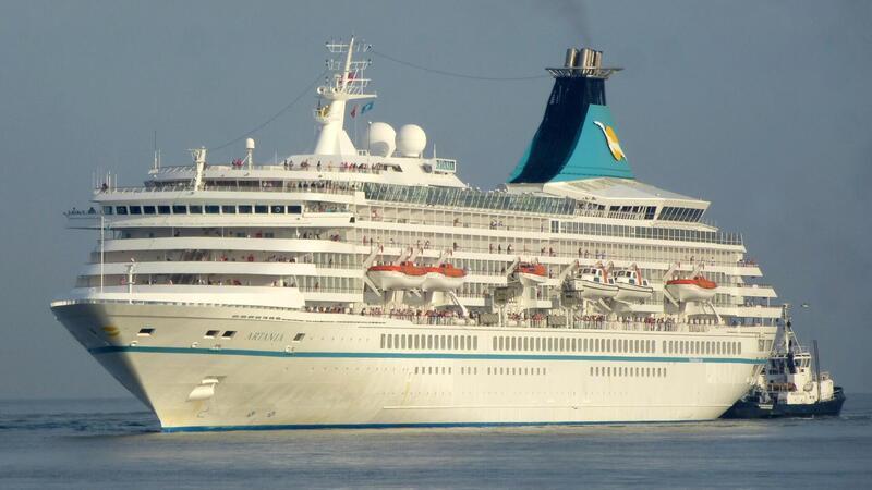 „Mein Schiff 3“, „Amera“ & Co.: Fernseh-Schiffe legen in Bremerhaven an Die „Artania“ kommt nach Bremerhaven.
