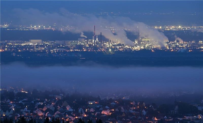 Die Auftragszahlen in der deutschen Industrie sind im August wieder angestiegen, nachdem sie im Vormonat stark zurückgegangen waren.