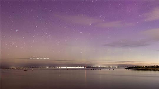 Die Aurora Australis begeisterte Menschen in Australien und Neuseeland.