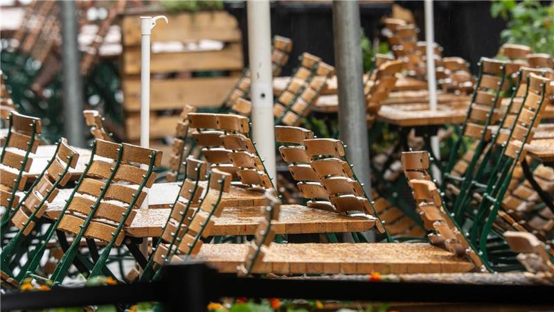 „Die Außengastronomie gehört definitiv bislang nicht zu den Gewinnern“, sagte Dehoga-Hauptgeschäftsführerin Ingrid Hartges zum Wetter. (Archivbild)