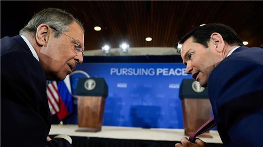 Die Außenminister Russlands und der USA sollen ein Treffen der Präsidenten Putin und Trump vorbereiten. (Archivbild)