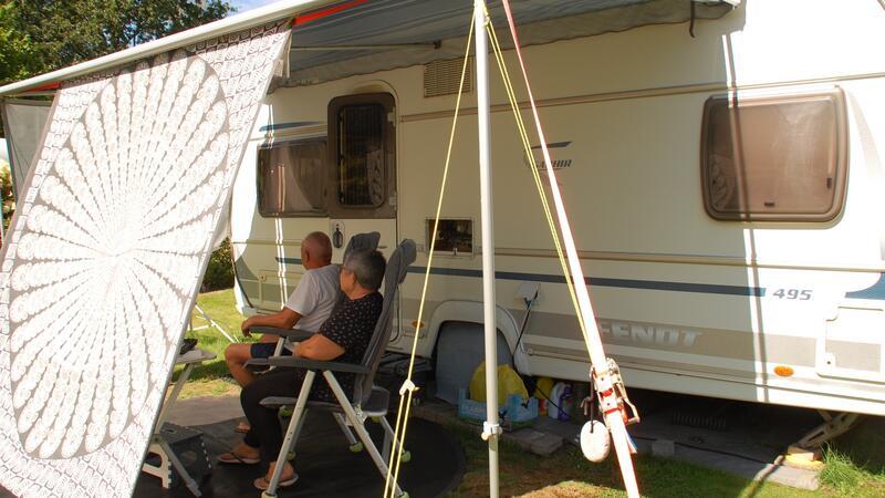 Dauercamper in Sauensiek: Wenn der Campingplatz zum zweiten Zuhause wird Die Aussteiger: Ehemalige Harsefelder leben seit zehn Jahren im Wohnwagen in Sauensiek und Spanien.