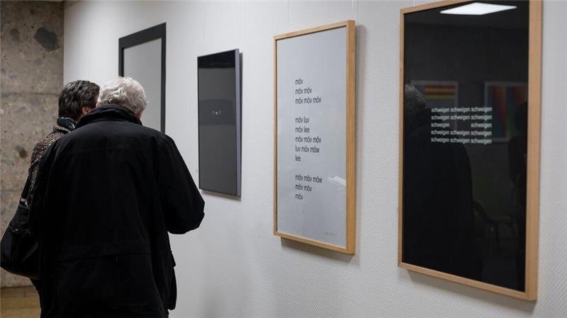 Eugen Gomringer: 100 Exponate zum 100. Geburtstag Die Ausstellung zeigt Gedichte des Jubilars, aber auch Bilder und Objekte aus seiner Sammlung.