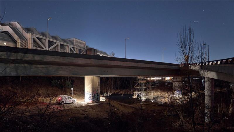 Jahrelange Vollsperrung einer Stadtautobahnbrücke in Berlin Die Autobahnbrücke ist ein wichtiger Verkehrsknoten für Berlin und das Umland.
