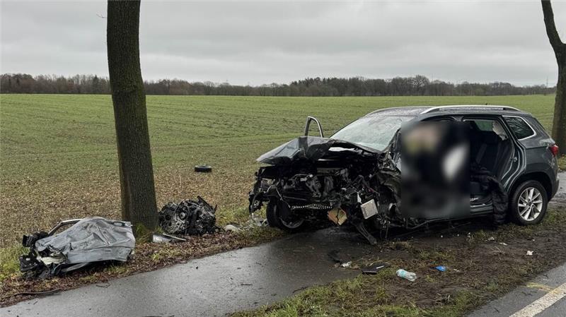 Die B71 musste stundenlang gesperrt werden.