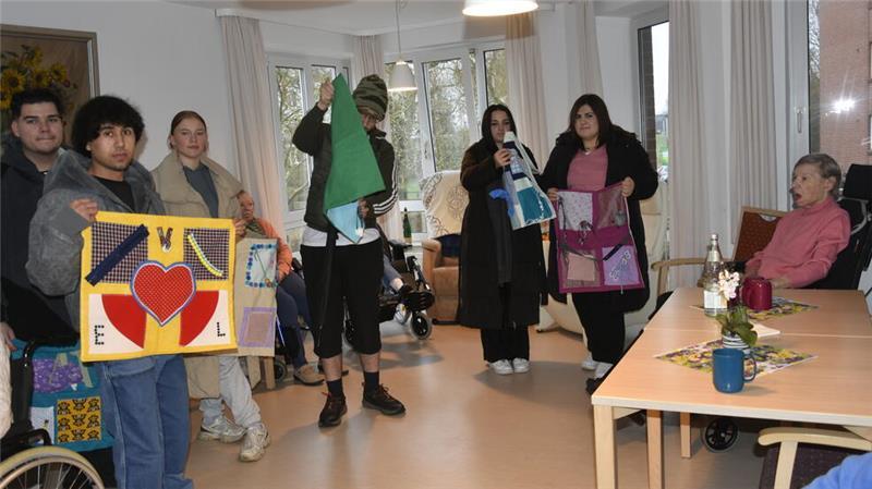 Die BBS-Schüler präsentieren ihre Unikate.