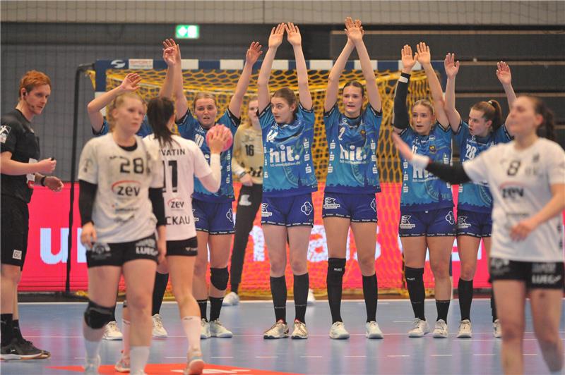 Ein Punkt in Blomberg: BSV vergibt Sieg in letzter Sekunde Die BSV-Mannschaft im Spiel gegen Sachsen-Zwickau. Foto: Jan Iso Jürgens