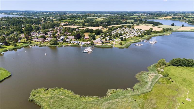 Analyse: Badegewässer im Norden meist top - eine Ausnahme Die Badegewässer in Schleswig-Holstein schneiden überwiegend gut ab - mit einer Ausnahme.