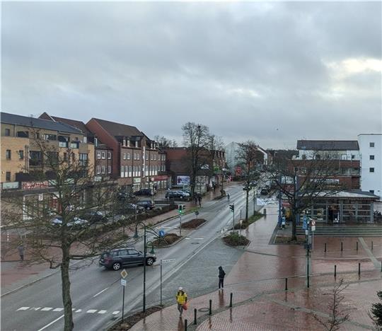 Die Bahnhofstraße mit Blick auf den Kreuzungsbereich Ernst-Moritz-Arndt-Straße und Grenzweg. Foto: Gemeinde Neu Wulmstorf