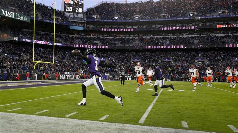 Bengals halten Playoff-Hoffnung in NFL am Leben Die Baltimore Ravens hatten gegen die Cleveland Browns keine Probleme und holten sich den AFC-North-Titel.