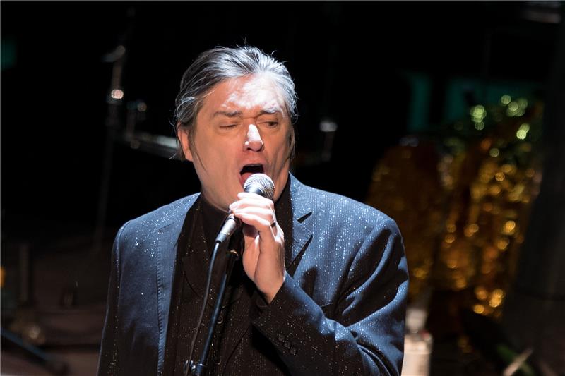 Die Band Einstürzende Neubauten mit Sänger Blixa Bargeld sollten im Großen Saal der Elbphilharmonie auftreten. Foto: pa/Charisius/dpa