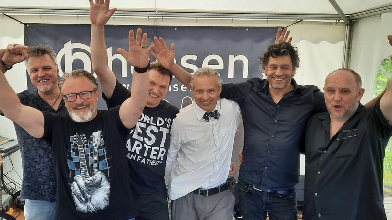 Geburtstagsparty in der Festhalle: Deutschrock-Band Hansen wird 30 Die Band Hansen feiert ihr 30-jähriges Bestehen mit einem Konzert in der Festhalle in Jork.