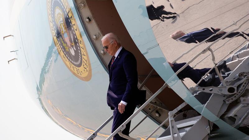 „Sprache Hitlers“: Biden wirft Trump Nazi-Vokabular vor Die Bedrohung, die von einer zweiten Amtszeit Trumps ausgehe, sei größer als während seiner ersten Präsidentschaft, sagt Biden.