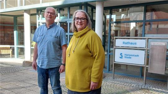 Die Behindertenbeauftragten der Hansestadt Stade: Horst Mau und Ilse Marie Jungclaus.