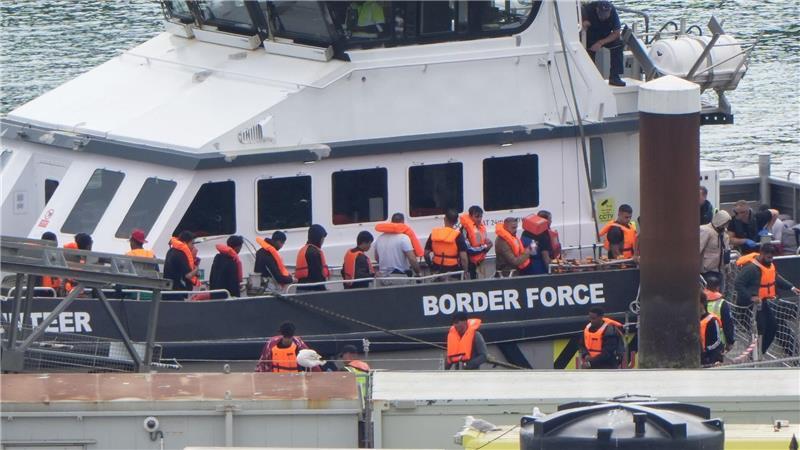 London und Paris wollen Migration am Ärmelkanal ausbremsen Die Bekämpfung der Migration über den Ärmelkanal ist in Großbritannien seit Jahren ein viel diskutiertes Thema. (Archivbild)