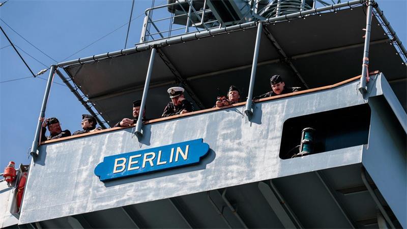 Die „Berlin“ gehört zu den größten Schiffen der Deutschen Marine.