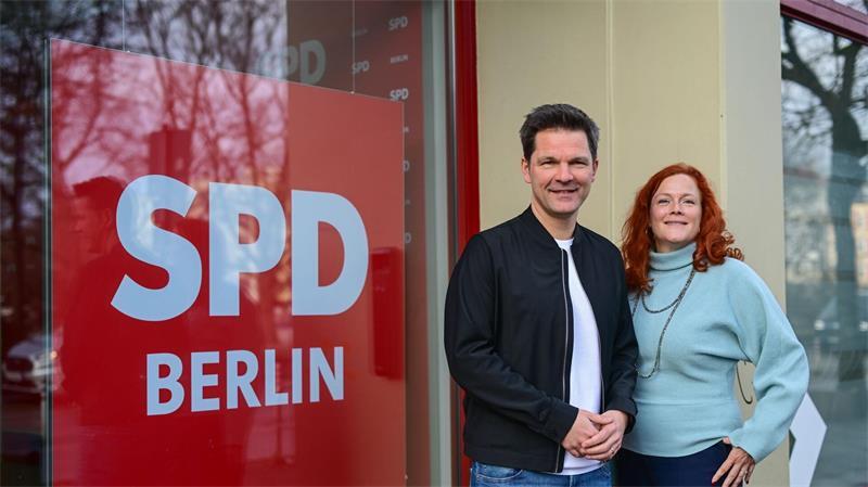 Berlin: Grüne und SPD für Koalitionsgespräche mit Linke Die Berliner SPD wird von Steffen Krach und Bettina König geführt. (Archivfoto)