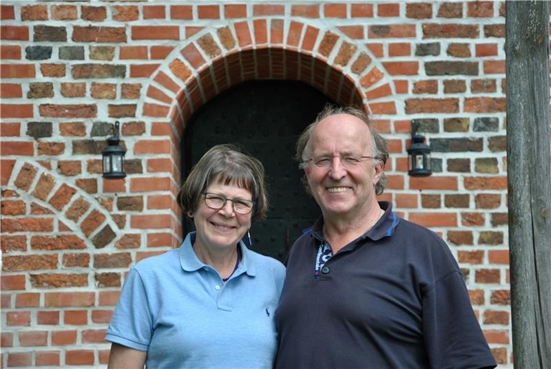 Die Besitzer und Bewohner Annegret und Hans-Otto Ehlers.