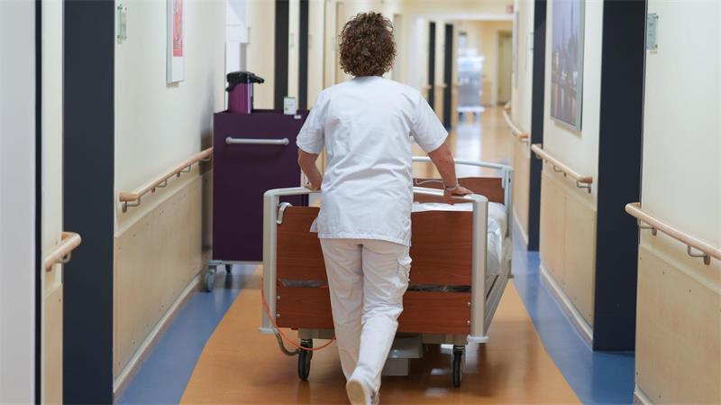 Die Bettenauslastung in Schleswig-Holsteins Kliniken lag 2025 bei 74,1 Prozent. (Archivbild)